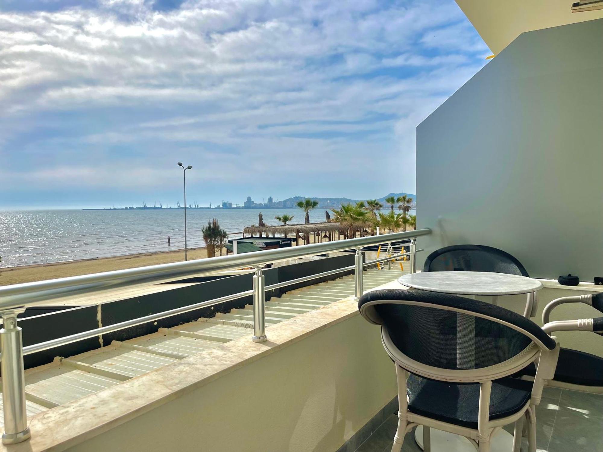 Luxurious Cozy Seaview Apartment Durrës Extérieur photo